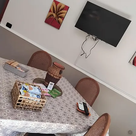 Santaituzza Apartament *